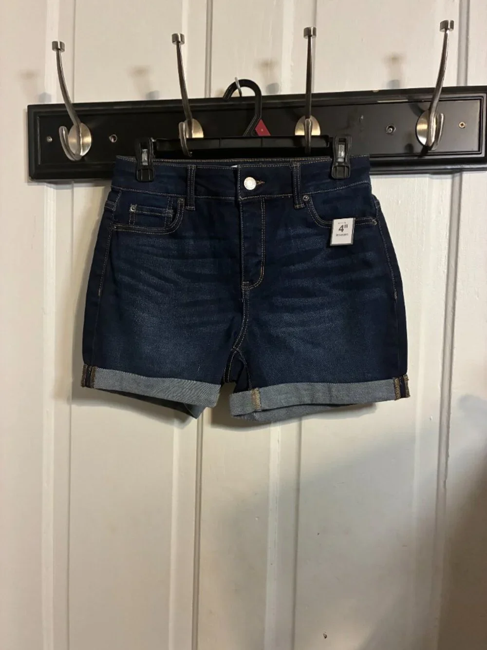 Time and Tru - Wome's Denim Cuffed Sorts- Size S